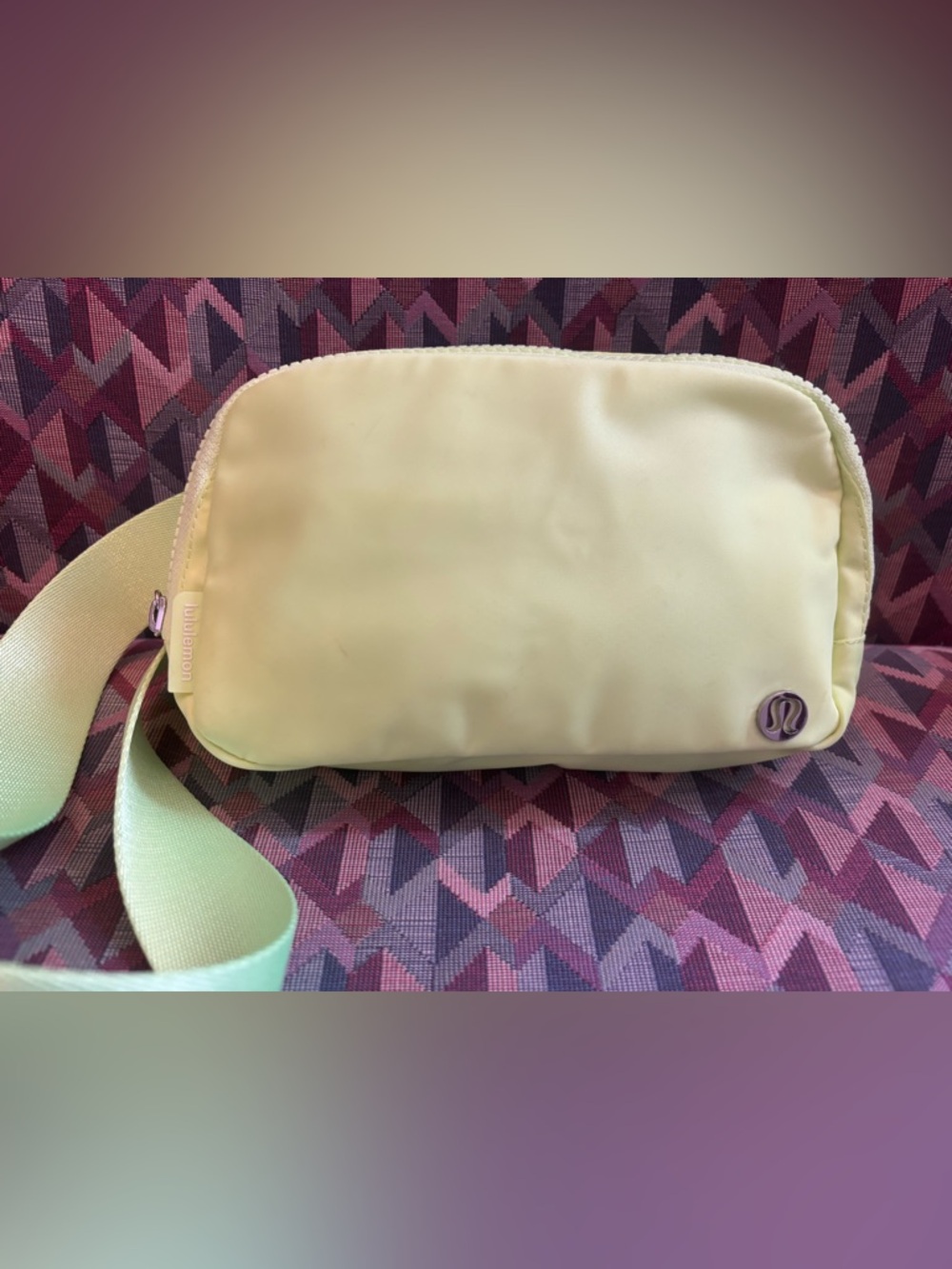 lululemon MAKE AN OFFER! EUC Butter Yellow BeltBag